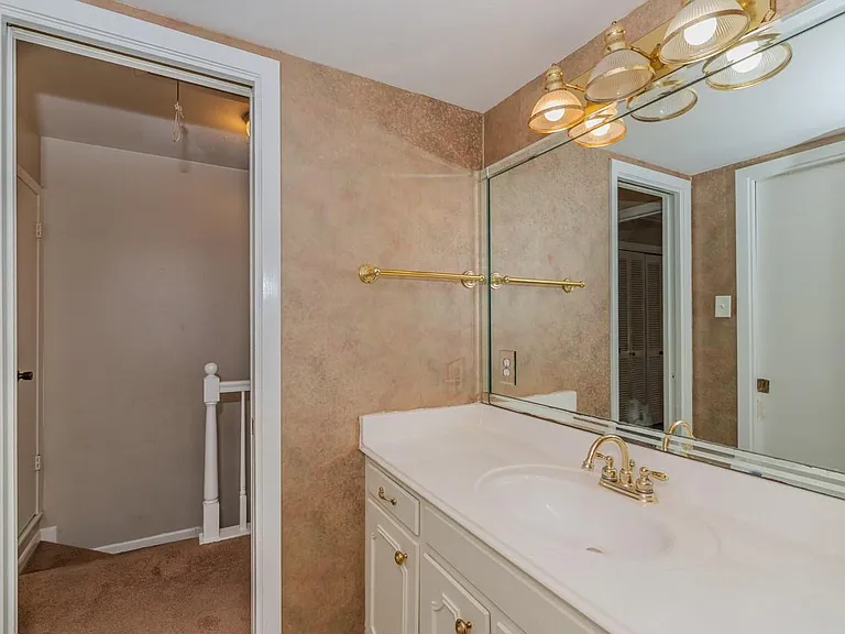 6130 Afton Ln — Photo 13