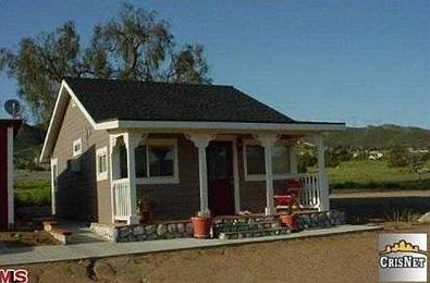 2nd image of 9857 Sierra Hwy