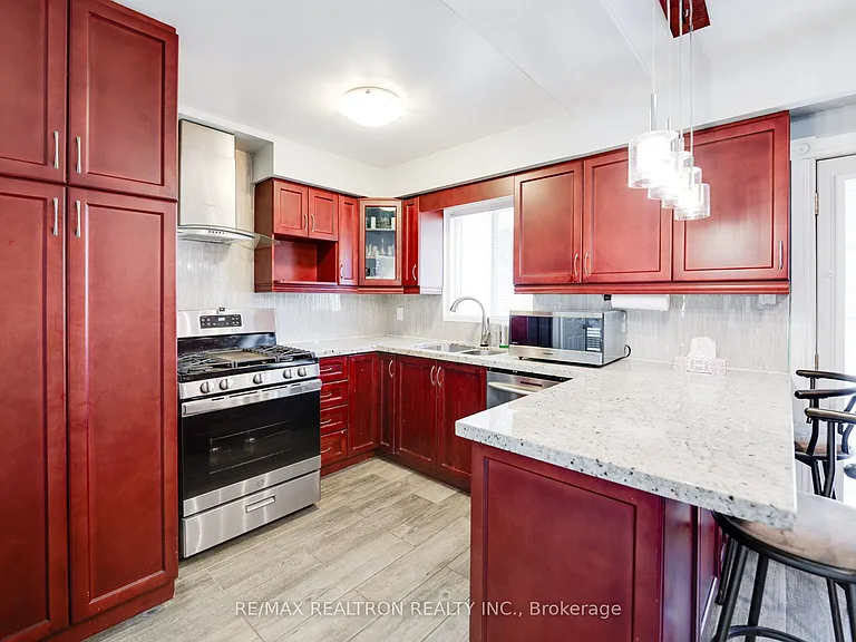 1 Harrison Ct — Photo 11