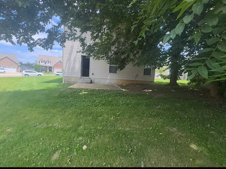 114 Stephen Dr — Photo 22