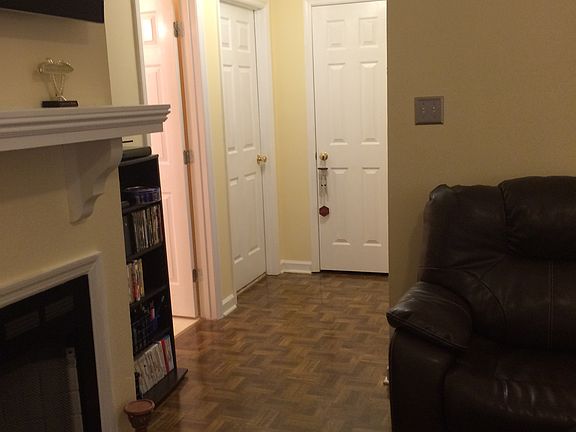 4th image of 104 Sara Dr