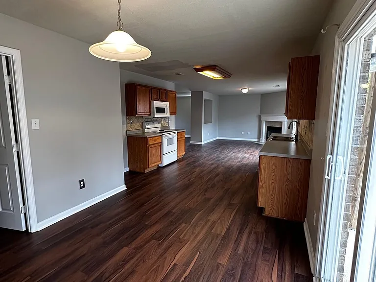 117 Brockton Dr — Photo 9
