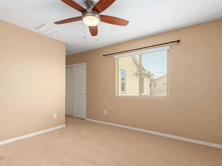 3660 E Zachary Dr — Photo 11