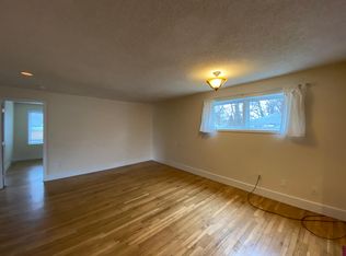 6920 Maryland Dr, Urbandale, IA 50322