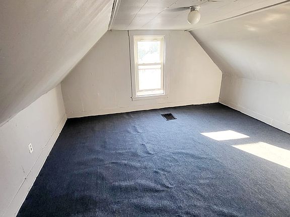 4th image of 3587 W 66th St #3