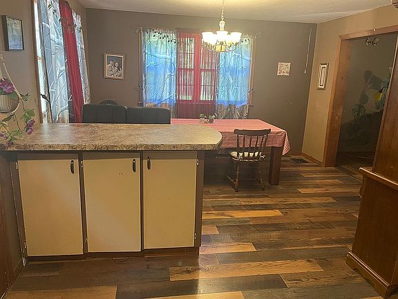 5th image of 7 Butternut Ridge Rd