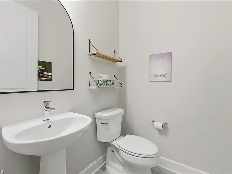 19074 Elston Way — Photo 4