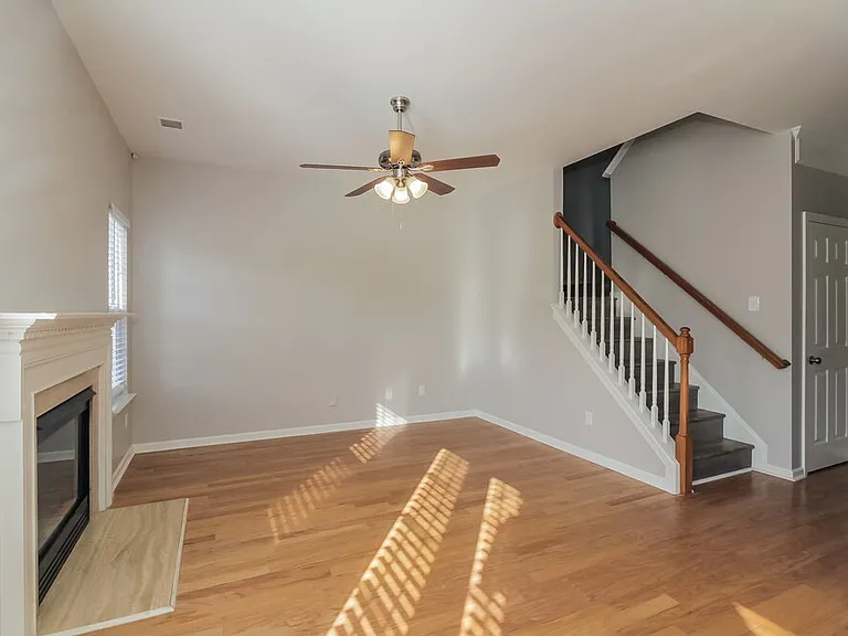 1014 Sparrow Valley Way — Photo 7