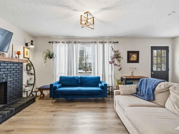 24 Tower Rd, Stewiacke, NS B0N 2J0