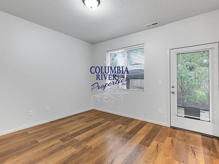 7104 NE 13th Ave — Photo 16