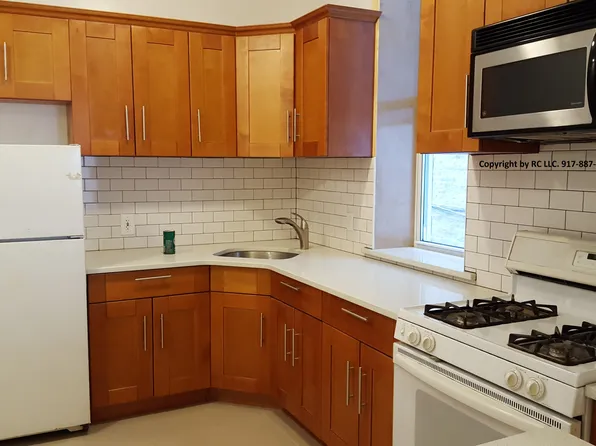 457 40th Street image 1 of 6