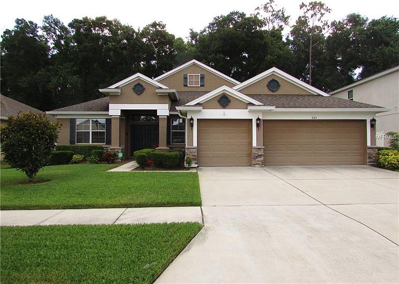 1st image of 225 Parsons Woods Dr
