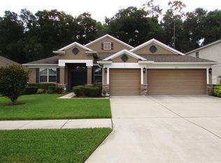 225 Parsons Woods Dr, Seffner, FL 33584