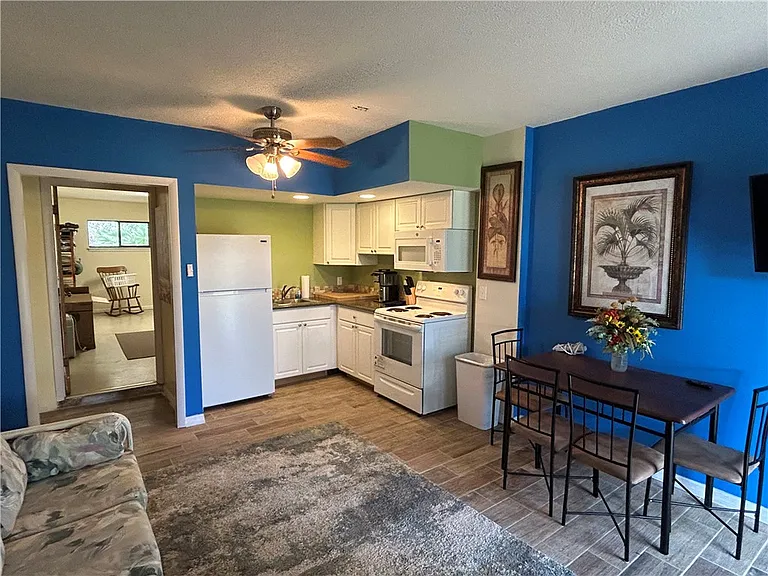 9418 Fleming Grant Rd — Photo 15