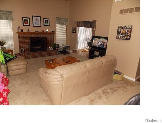 3rd image of 41415 White Tail Ln