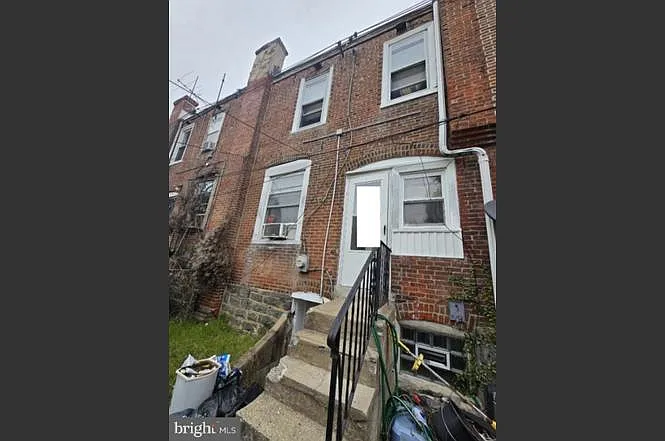 6210 W Stiles St — Photo 9