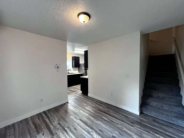 940 NW 7th Ave #10 — Photo 17