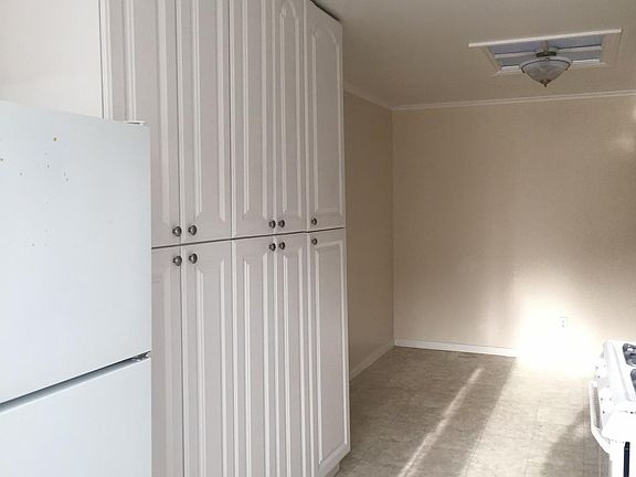 2nd image of 1825 9th Avenue # Upper Floor