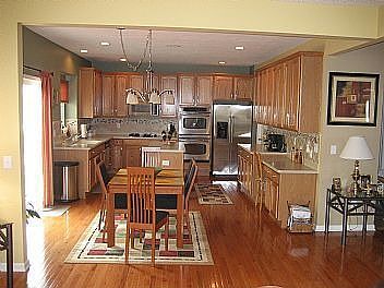 4th image of 11684 Shadowwood Ct
