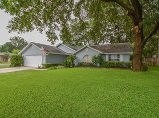 701 Woodrow Dr, Auburndale, FL 33823