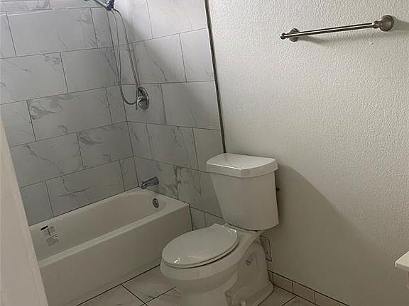5th image of 4055 China Elm Dr