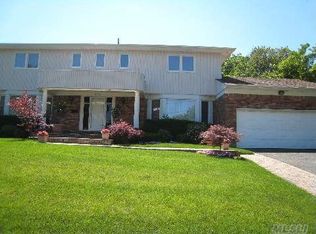 1522 Hewlett Heath Rd, Hewlett, NY 11557