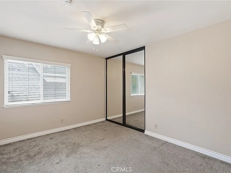 27371 Viana — Photo 13