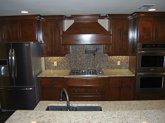 4th image of 8241 Baylor Dr