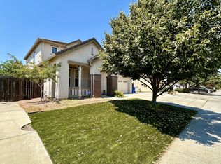 9880 Winkle Cir, Elk Grove, CA 95757