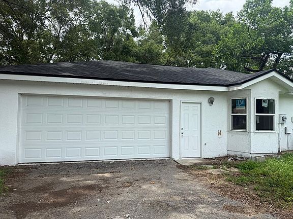 5th image of 5021 NE 4th St