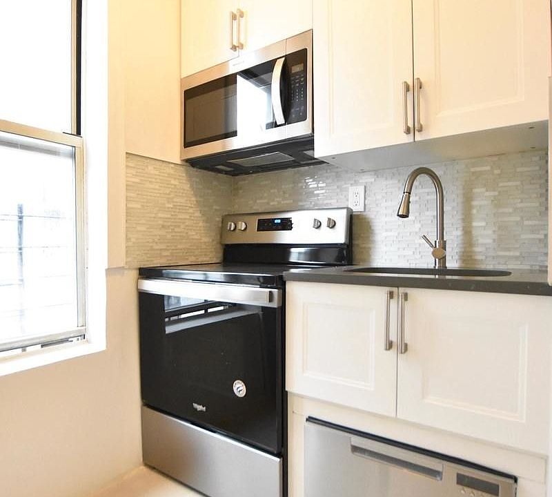 1st image of 304 W 147th St APT 22