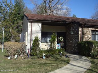 101 Arrowood Rd UNIT A, Manalapan, NJ 07726