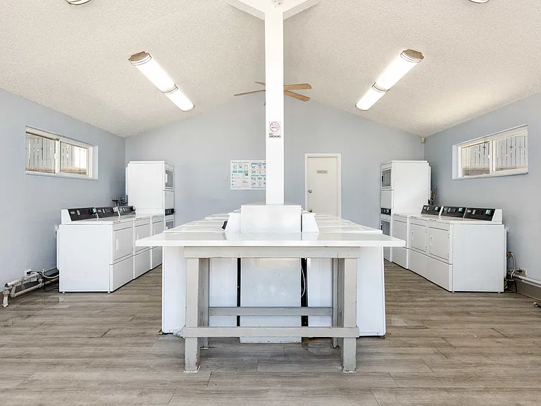 Webster Lake Apartments — Photo 17
