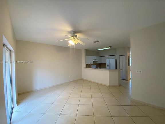 4th image of 2240 SE 26th Ln #2240