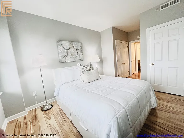 718 Trade St #813 — Photo 8