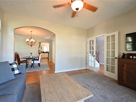 5th image of 275 Pamilla Cir