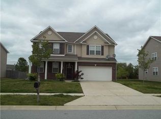 1104 Sassafras Trl, Greenwood, IN