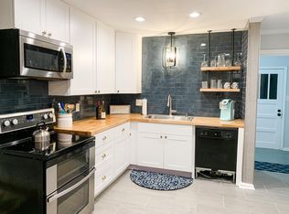 305 E 66th St, Savannah, GA 31405