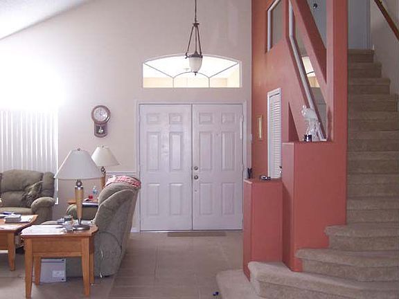 Entry-Living