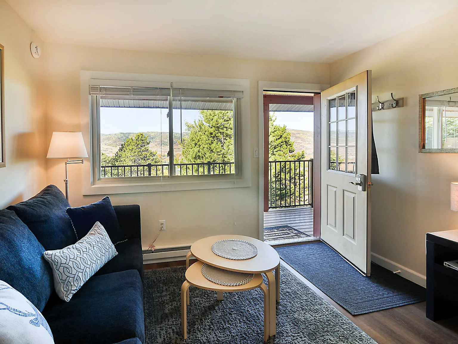 1 bed, 300 sqft, $2,250 — Photo 4