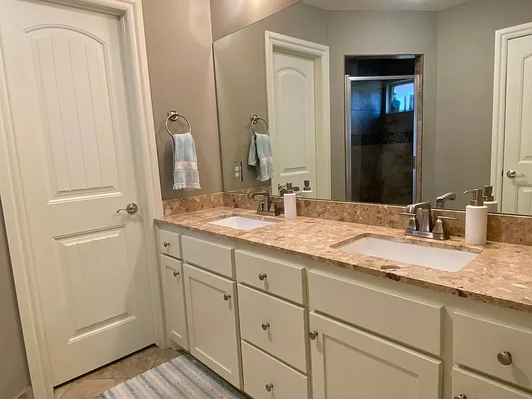 1909 Sunflower Cir — Photo 11