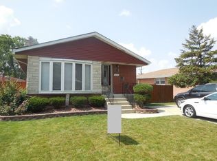 4933 Wick Dr, Oak Lawn, IL 60453