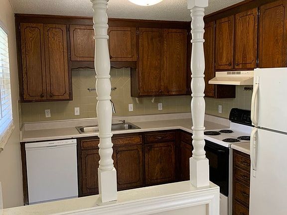 4th image of 1401 Hillside Dr #B