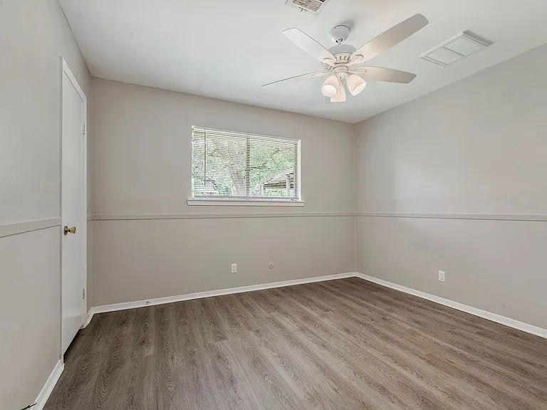 1210 Neal Pickett Dr — Photo 15