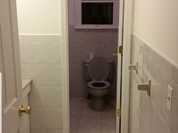 4th image of 129 Brill St APT 1