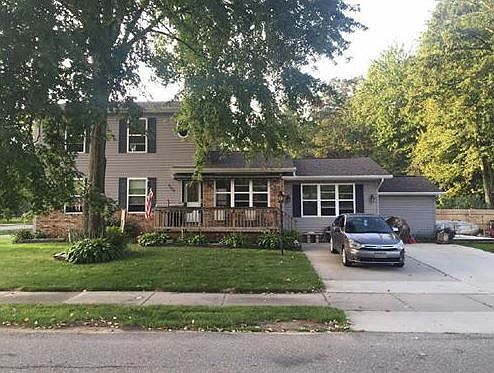 1st image of 909 16th St