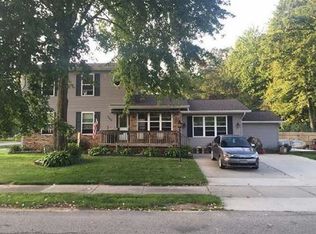 909 16th St, Marysville, MI