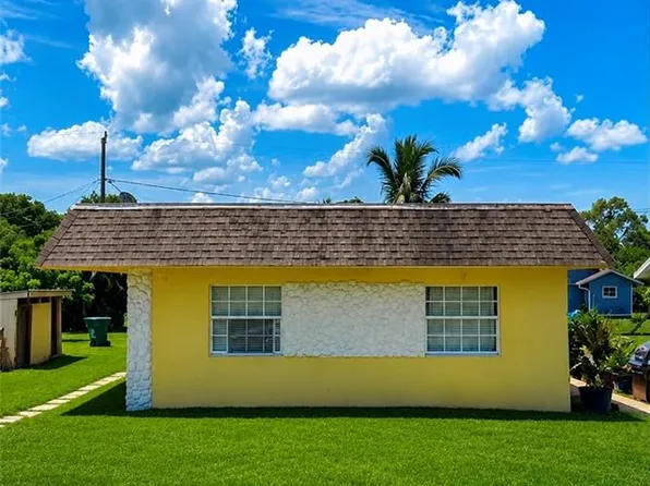 3080 Linwood Ave, Naples, FL 34112