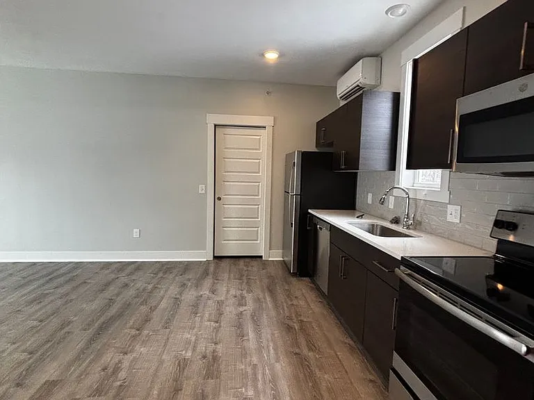 MF - Floresta Street Apartments-822 — Photo 20