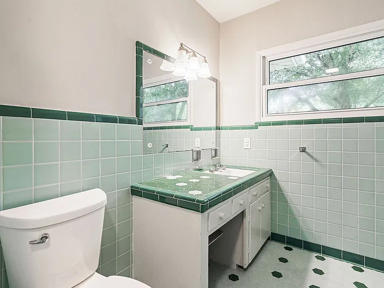 531 Park Ter — Photo 22